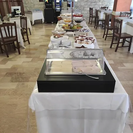 Szálloda Prestige Miramare 3*